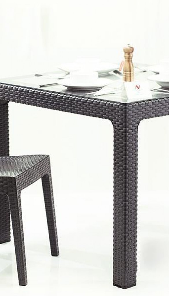 Novussi 90*90 Rattan Camlı Antrasit Masa Classi R0 Novussi 90*90 Rattan Camlı Antrasit Masa Classi R0