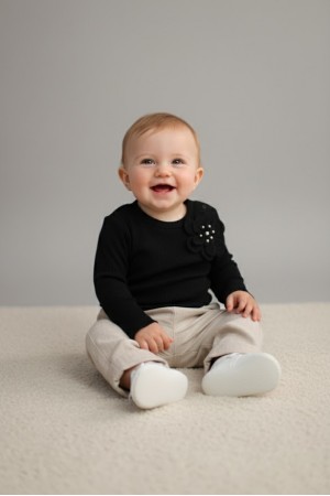 Zade Çiçek Detaylı Siyah (9 Yaş)…