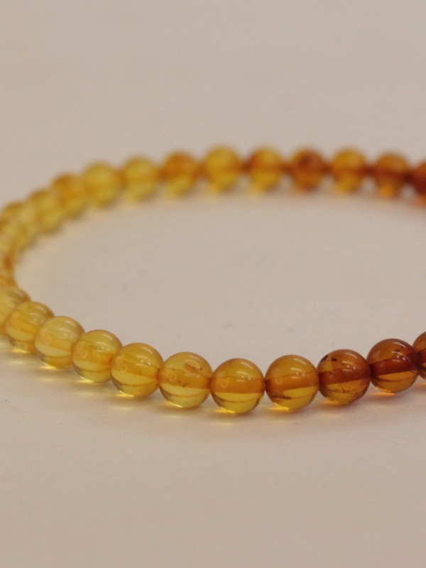 Kehribar doğal taş bileklik…