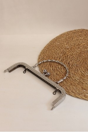 Kulp Detaylı Çanta & Cüzdan Klipsi…